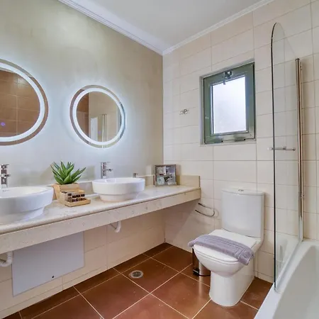 Heliophos Amalthia קיוטארי