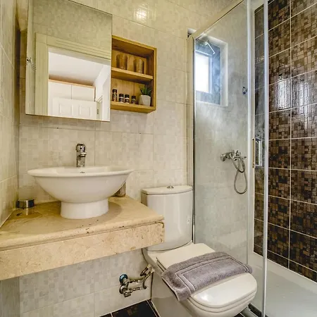 Heliophos Amalthia וילה *