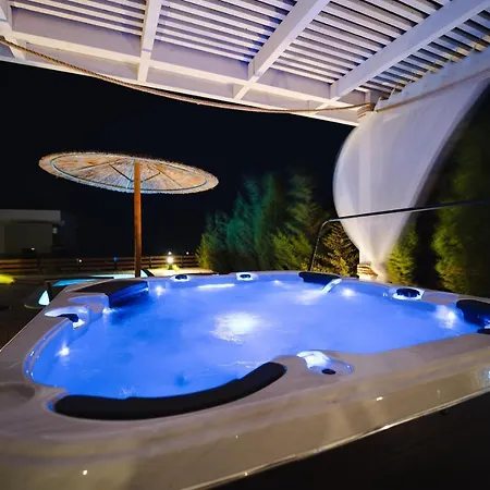 Heliophos Amalthia 别墅 *