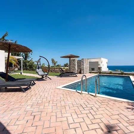 Heliophos Amalthia 别墅 *