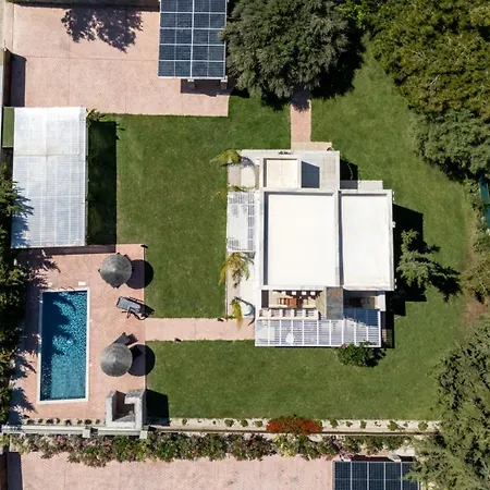 Heliophos Amalthia Vila