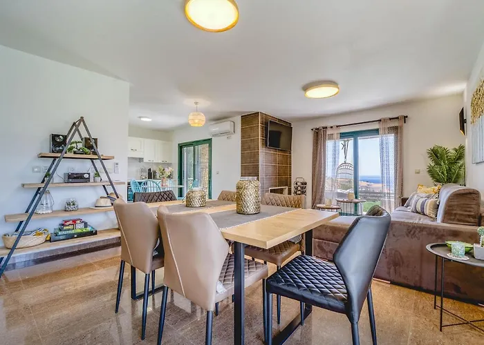 Heliophos Amalthia * كوتاري