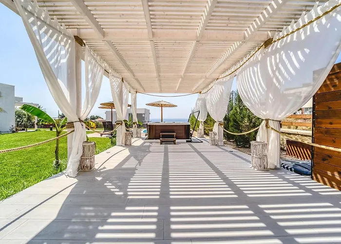 Heliophos Amalthia Vila