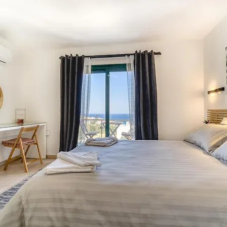 Heliophos Amalthia Vilă *